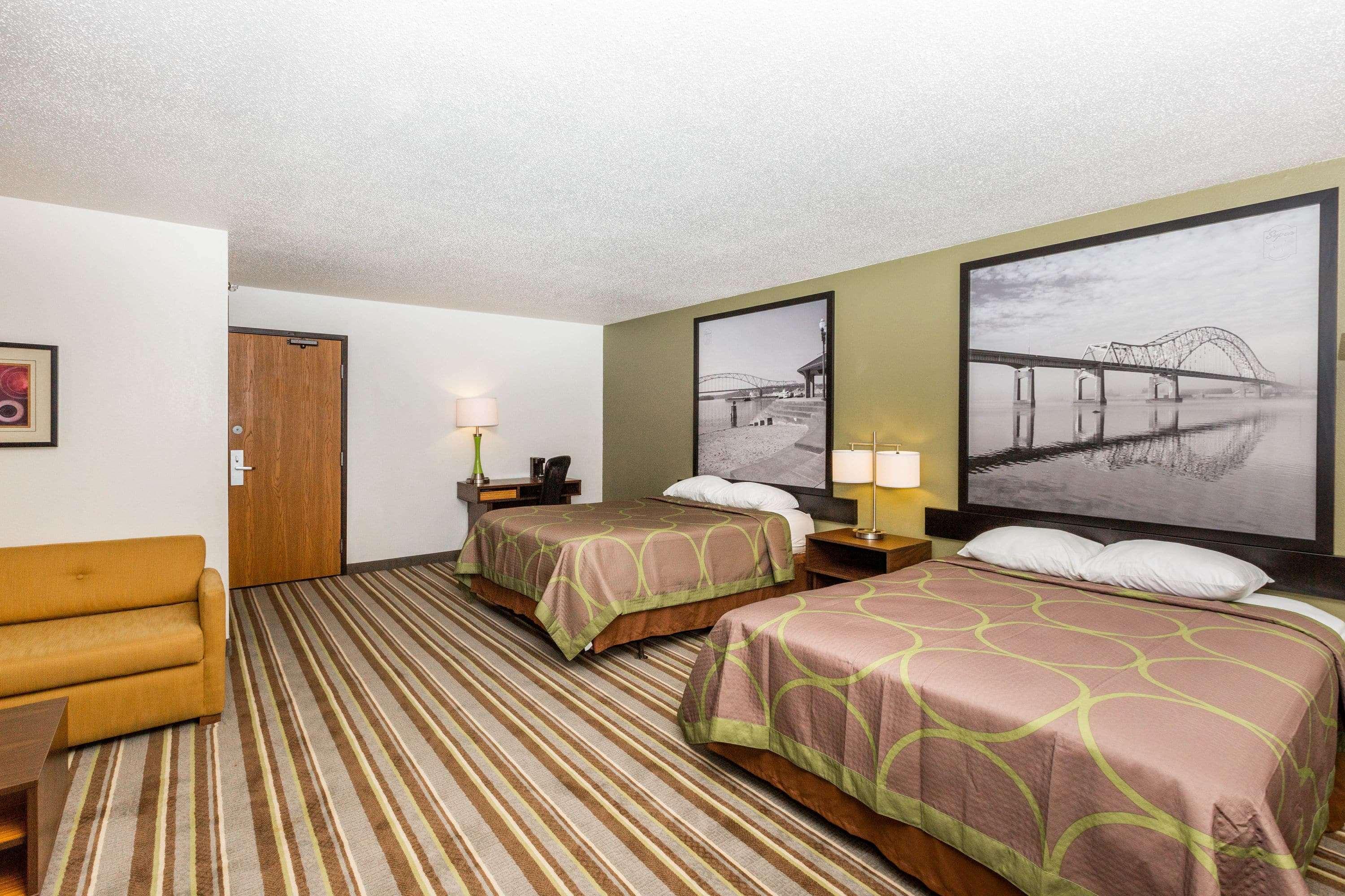 Super 8 By Wyndham Storm Lake מראה חיצוני תמונה